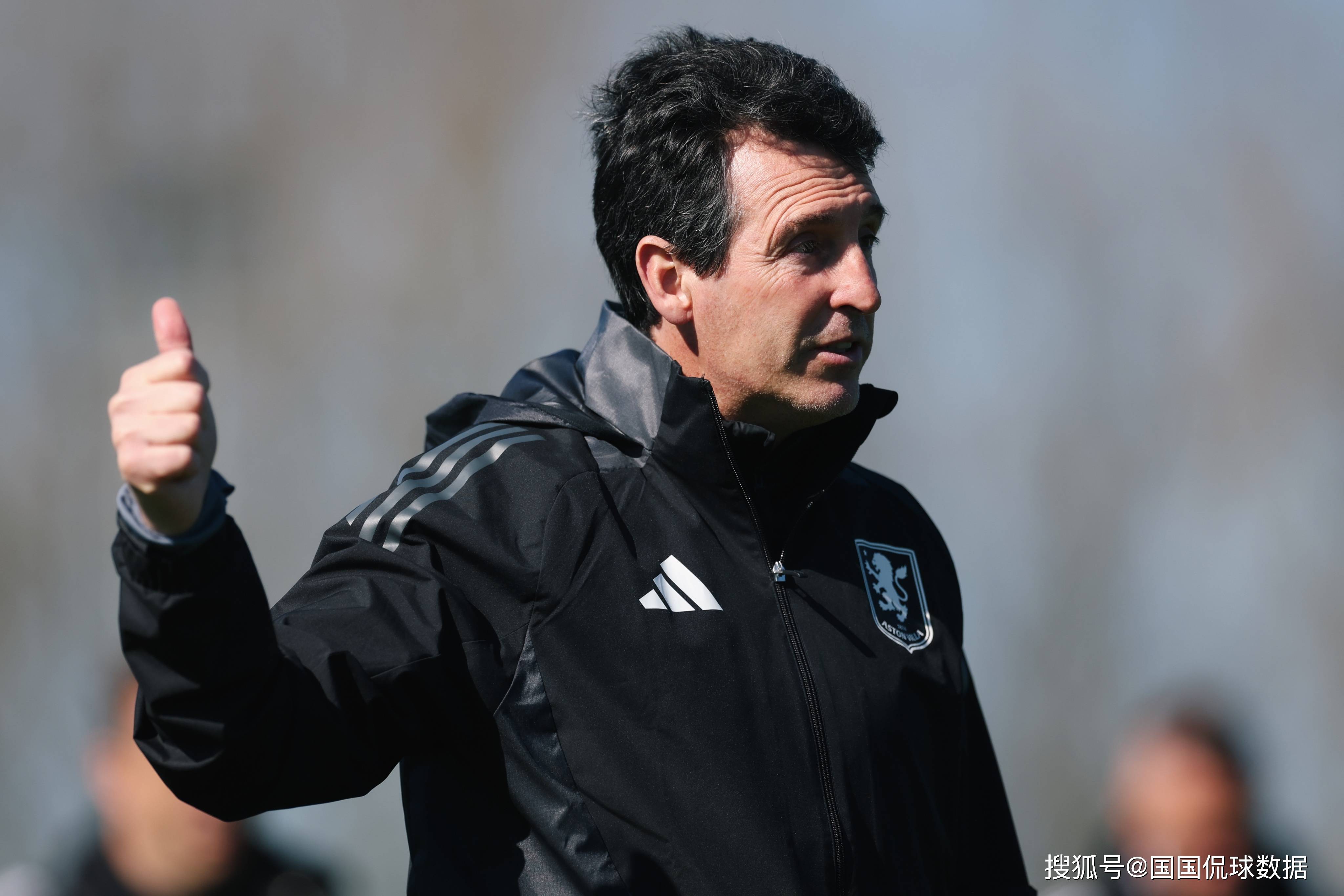 欧冠集结日再迎强敌，阿斯顿维拉止住颓势，主帅态度：更衣室稳定，控场能力受关注的简单介绍