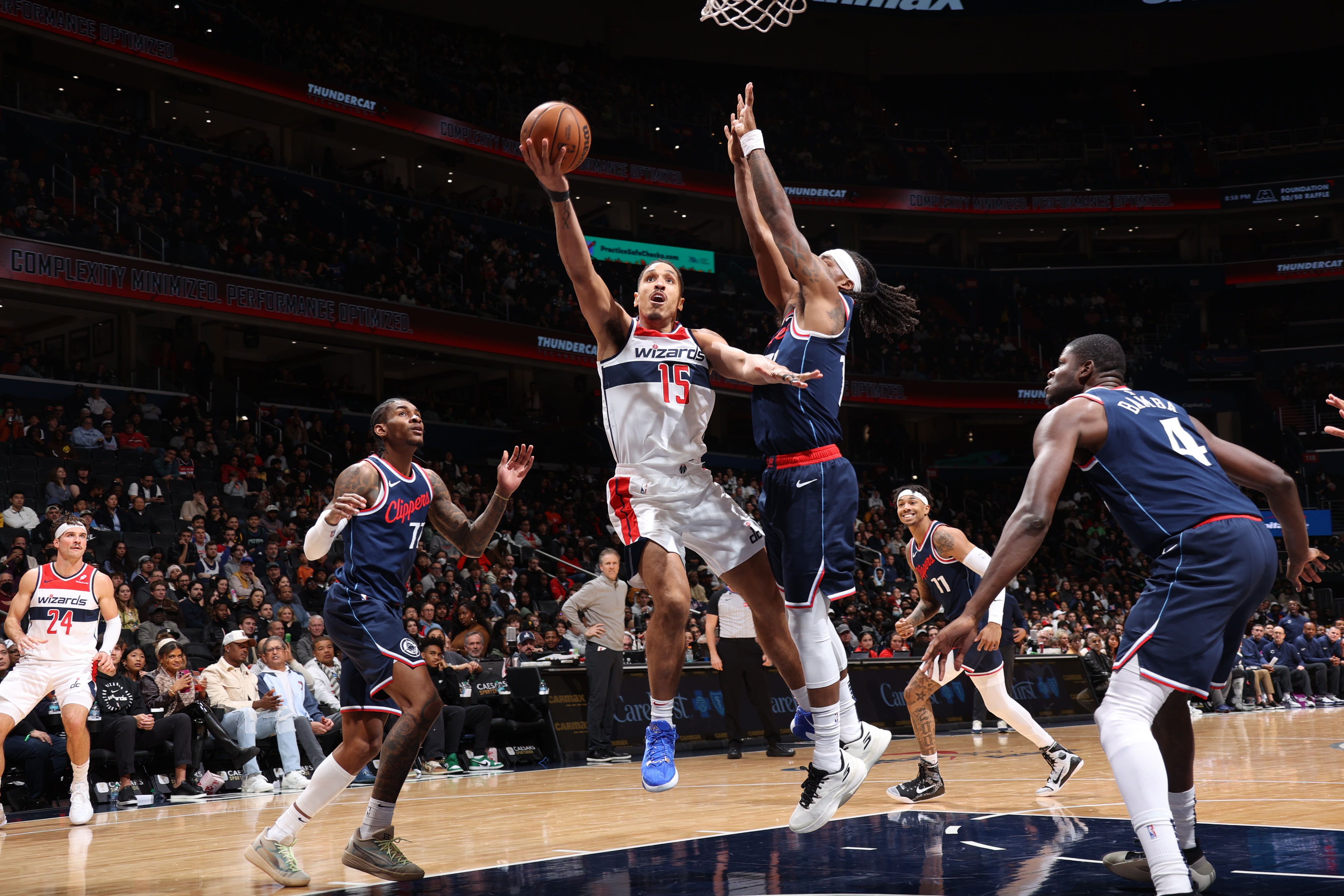 关于NBA常规赛国际比赛日走向成谜，费城76人豪取连胜，引发热议，细节决定成败的信息