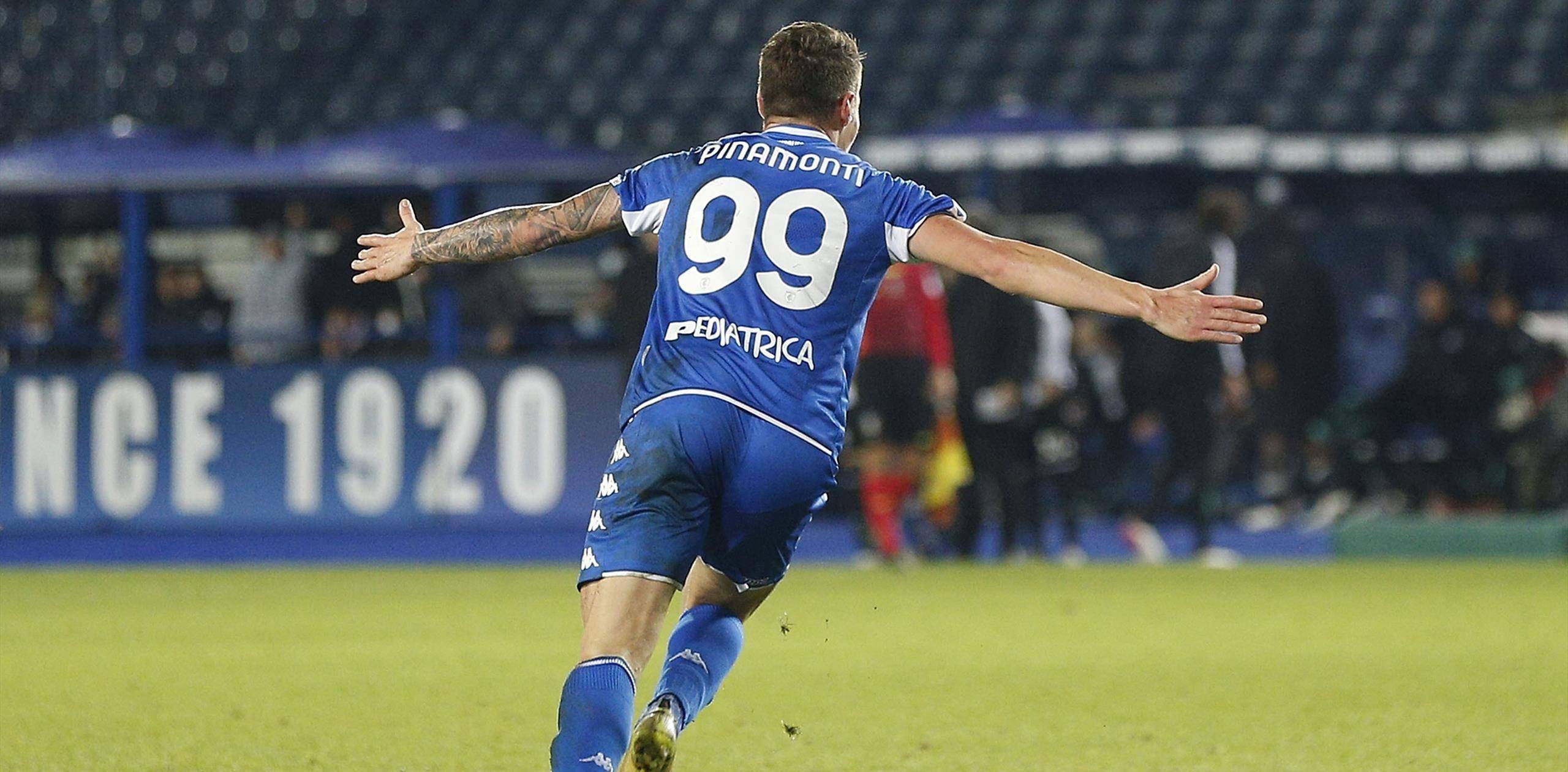 包含山东男篮复出首秀备战意大利杯上海久事队长鼓劲备战意甲之后，西汉姆今夜防线松动的词条