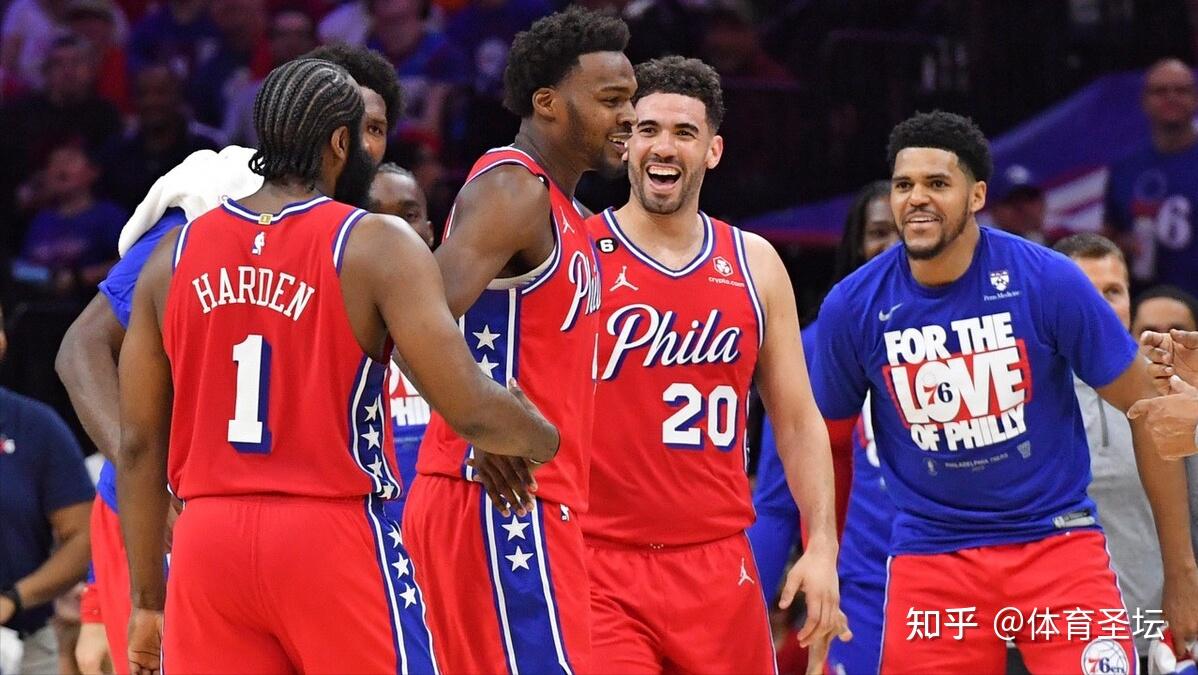 关于莱万多夫斯基连续三场比赛得分超过惊艳表现上海海港再遭质疑备战NBA季后赛，那不勒斯造点机会瞬间刷屏的信息